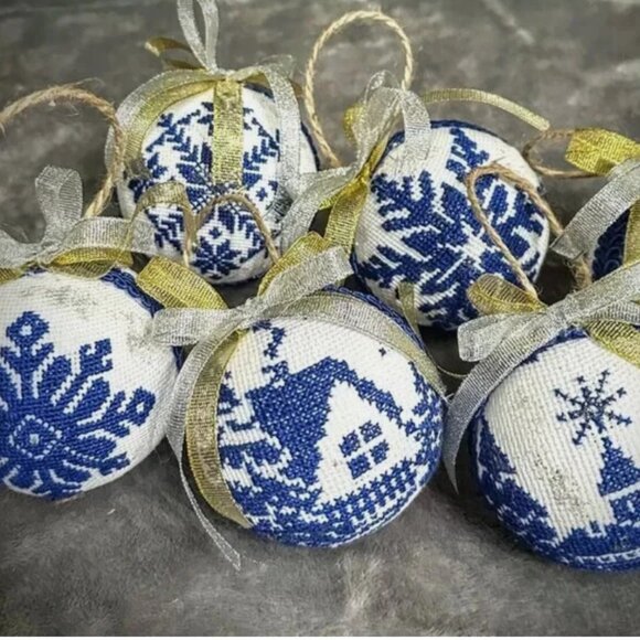 Set of 6 Handcrafted Embroidered Christmas Ornaments–Blue and White Nordic Style - Picture 10 of 13